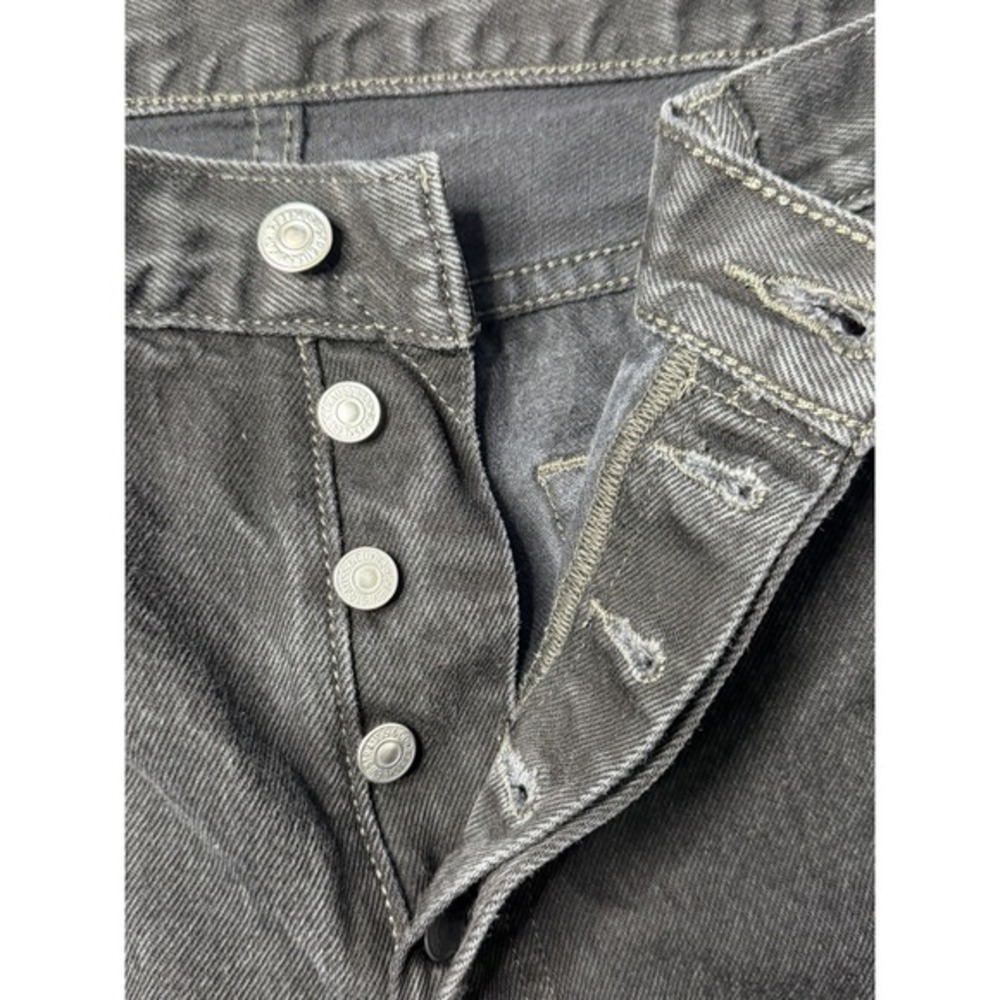 Levis 501 Jeans Mens 38x34 Black Button Fly Straight Leg Dark Wash Denim - Picture 3 of 7